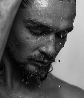 Ritratto maschile in studio